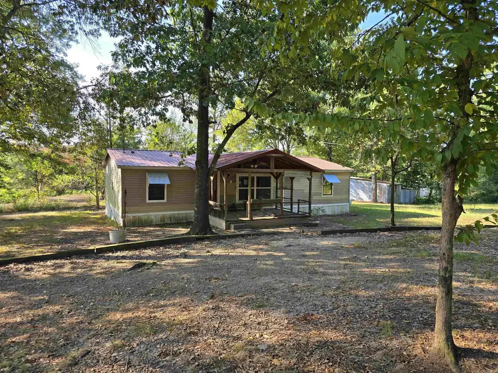 886 Polk Road 1, Grannis