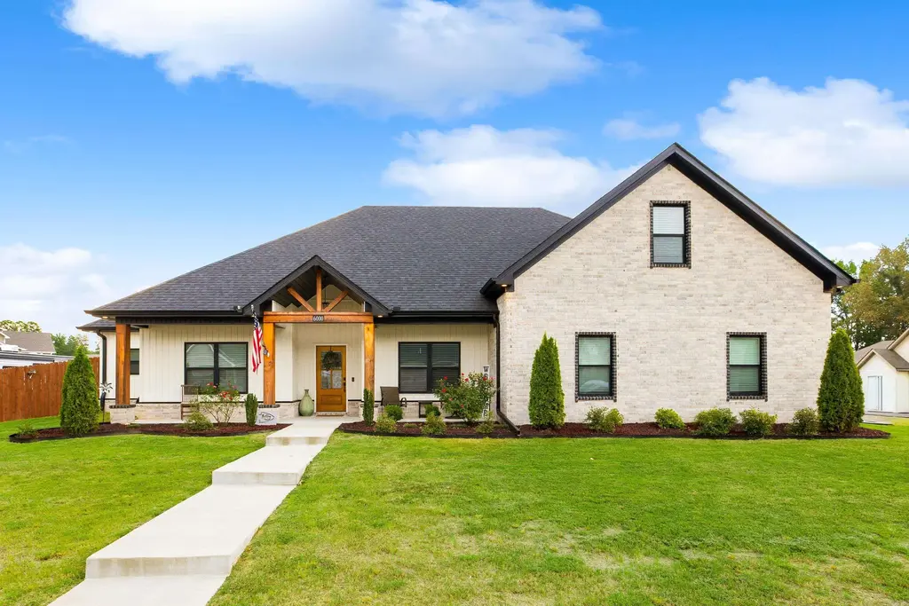 6000 Zumbehl Cove, Benton