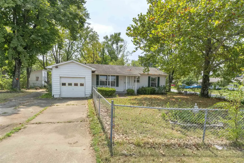 1705 School Drive, Jacksonville