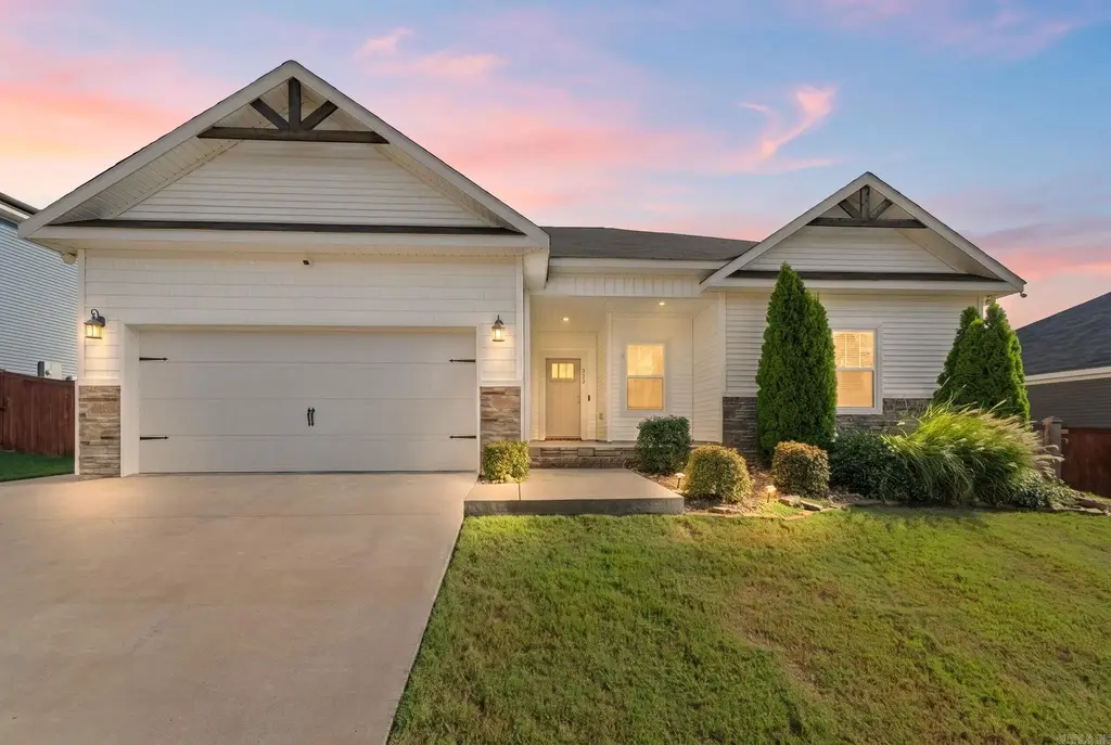 313 Kings Ranch Drive, Benton