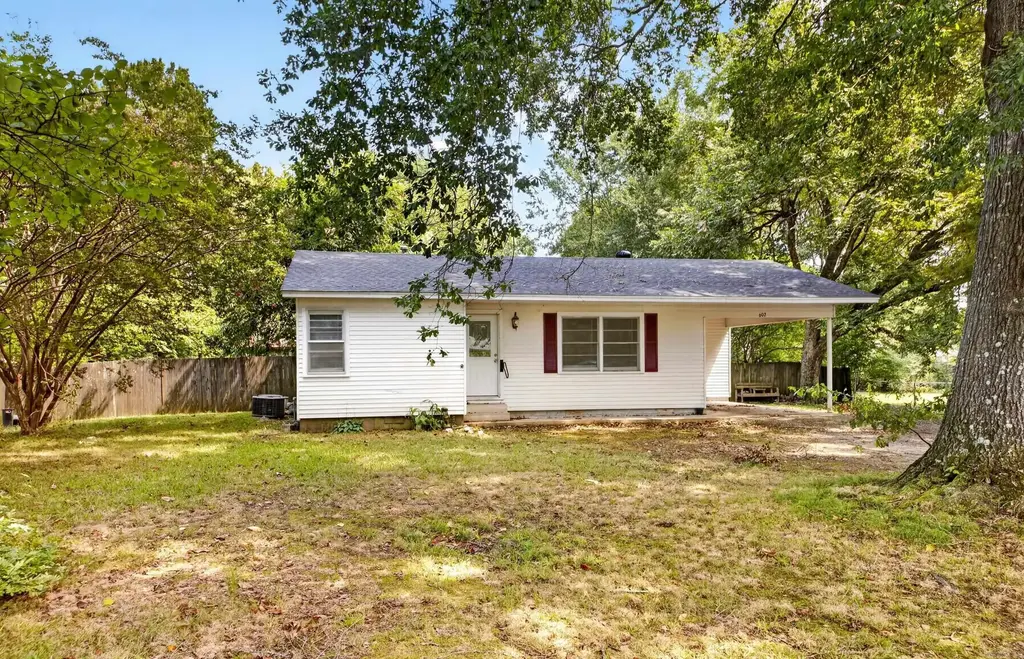 602 N Fir, Beebe