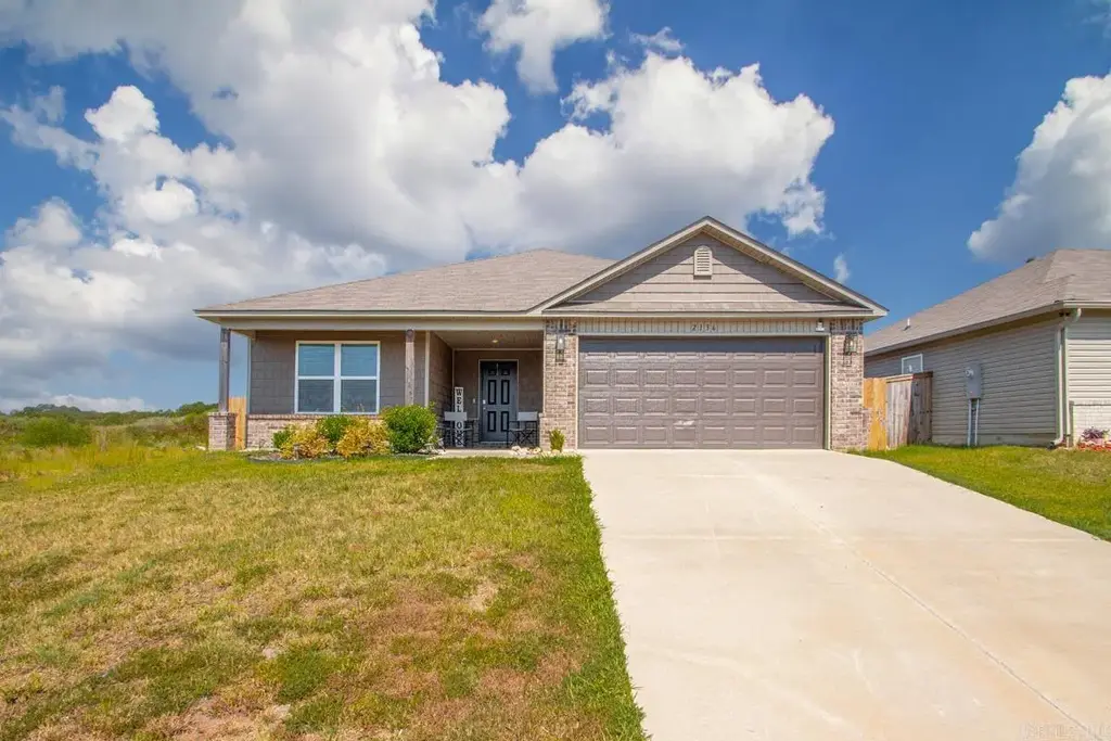 2136 Dandelion Drive, Benton