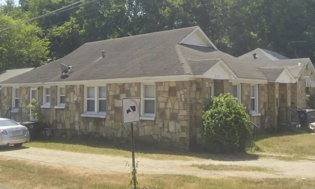 610 N Main, Searcy