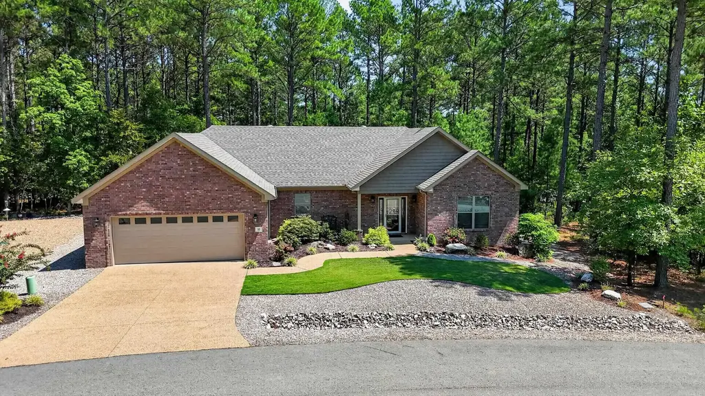 10 Villas Way, Hot Springs Village