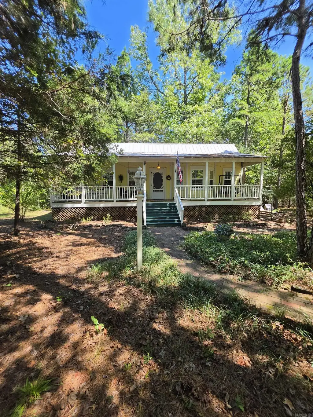 263 Cedar Wood Lane, Clinton