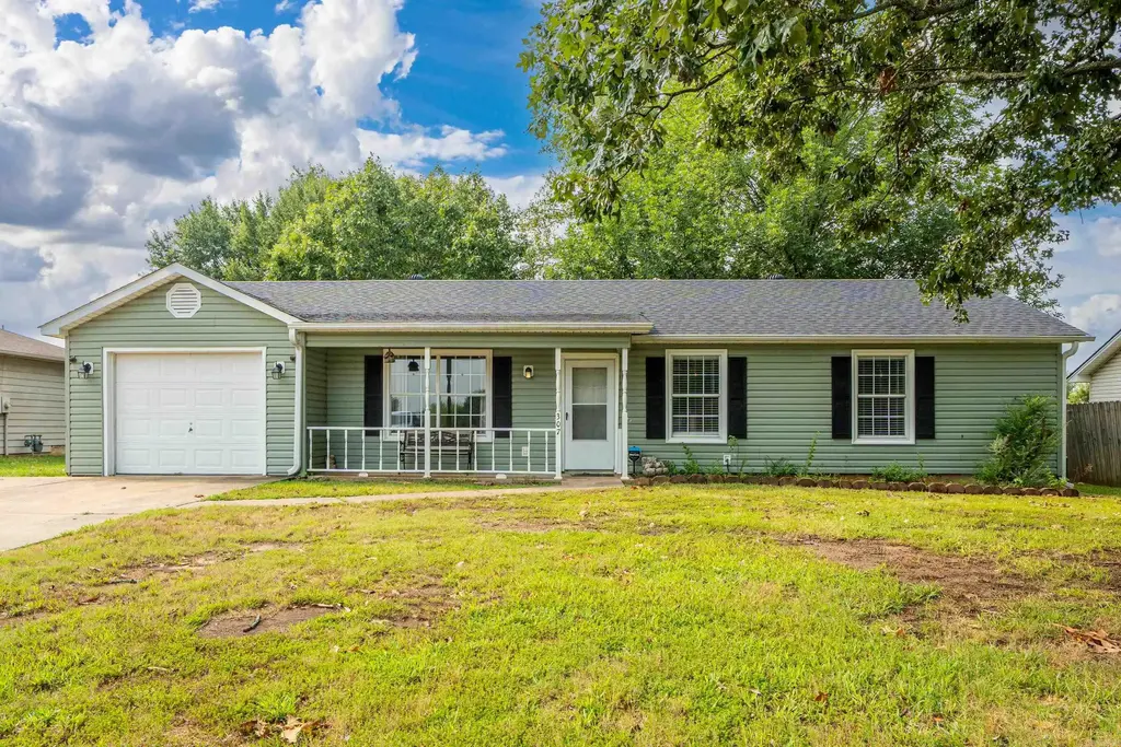 307 Ray Street, Cabot