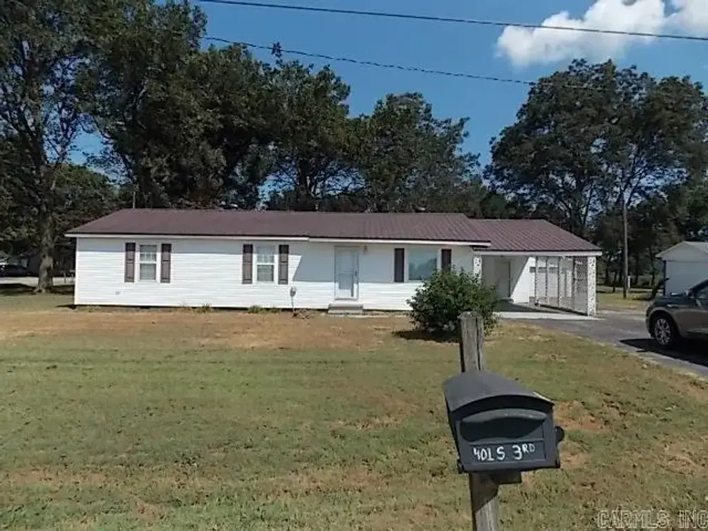 401 S 3rd St, (hwy 164) Street, Arbyrd