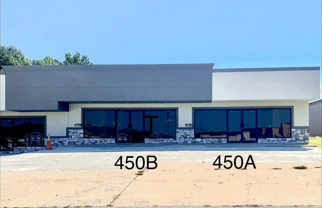 450 N 425 Highway, Monticello