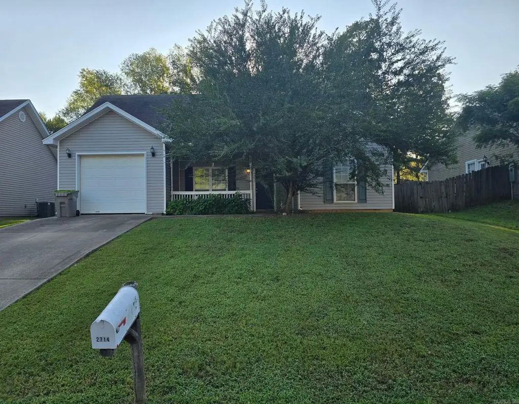 2714 Gage Drive, Benton