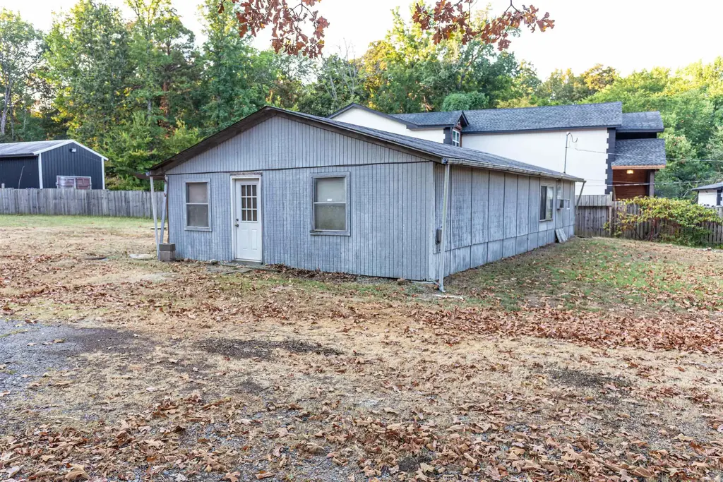8601 Arch St Pike, Little Rock