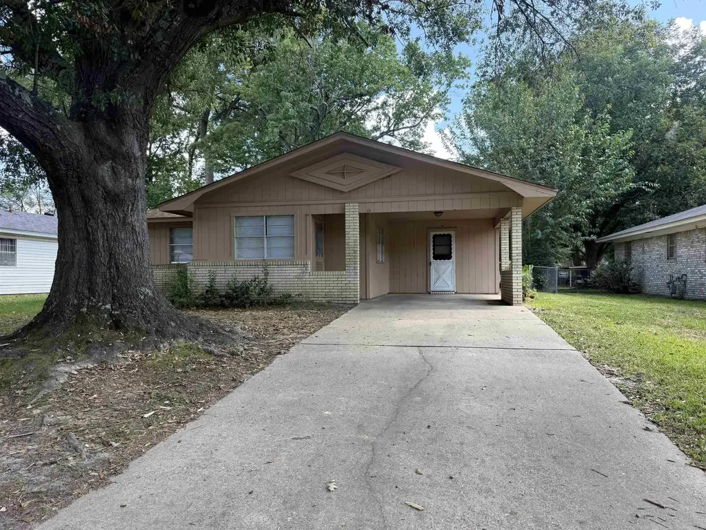 2307 Dianne Drive, Pine Bluff