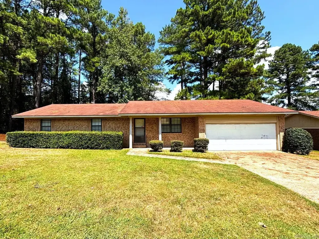1326 Camellia, Camden