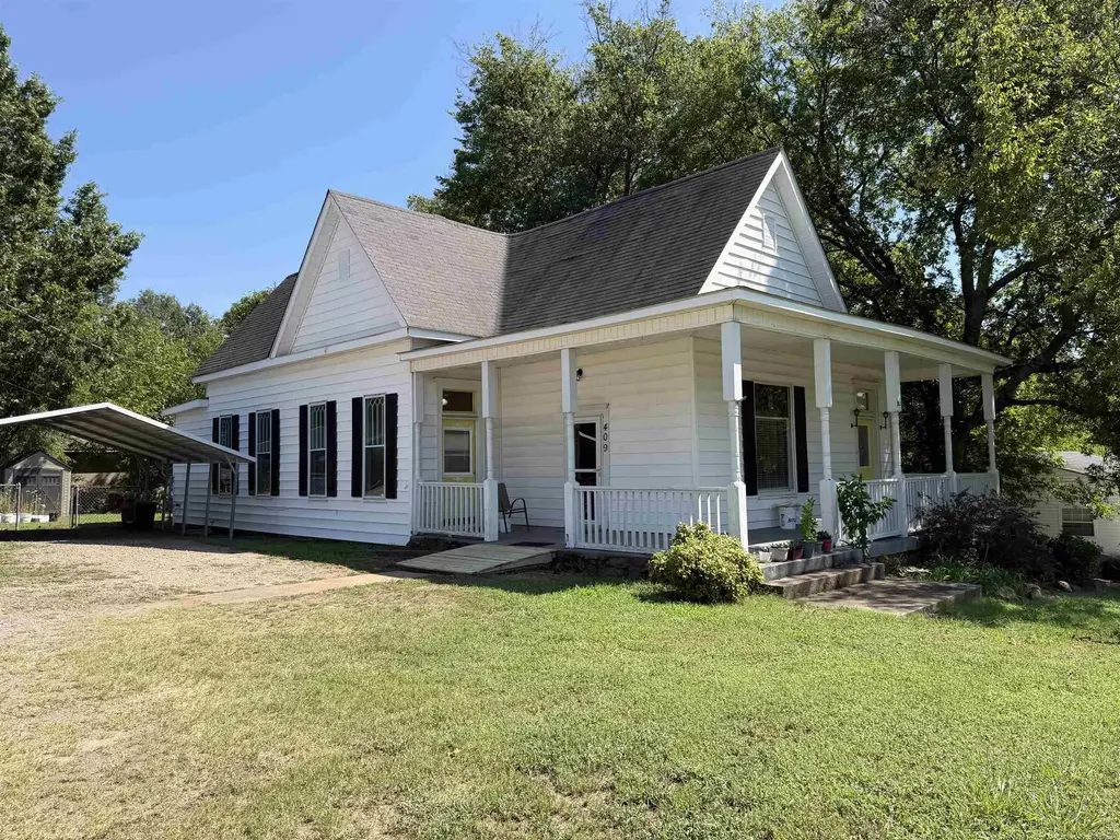 409 W Valley Street, Morrilton