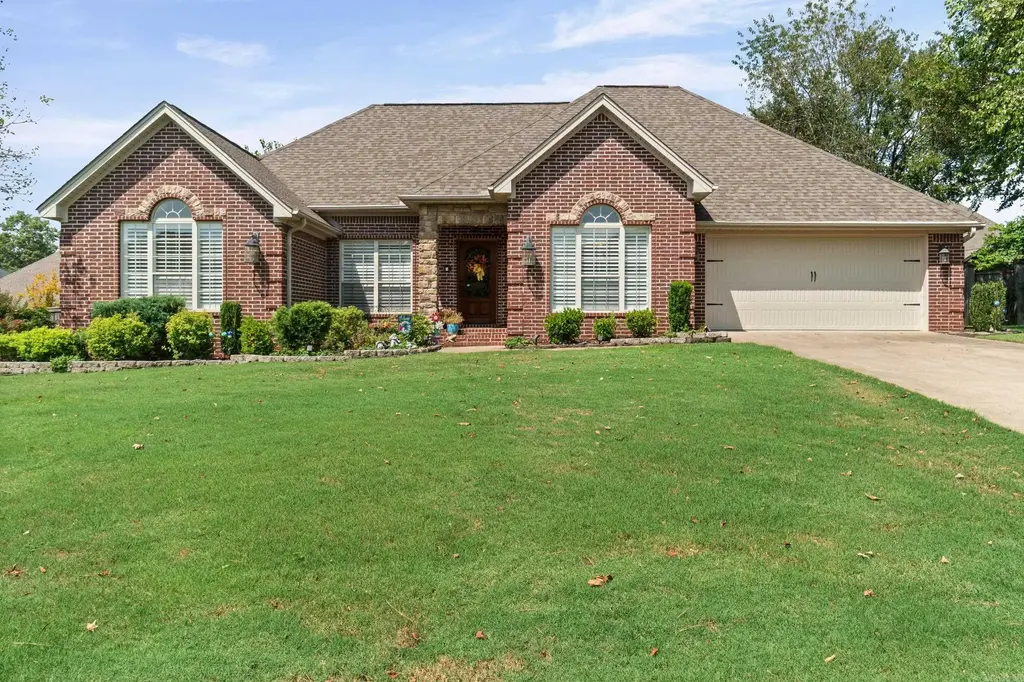 5110 Wall Street, Benton
