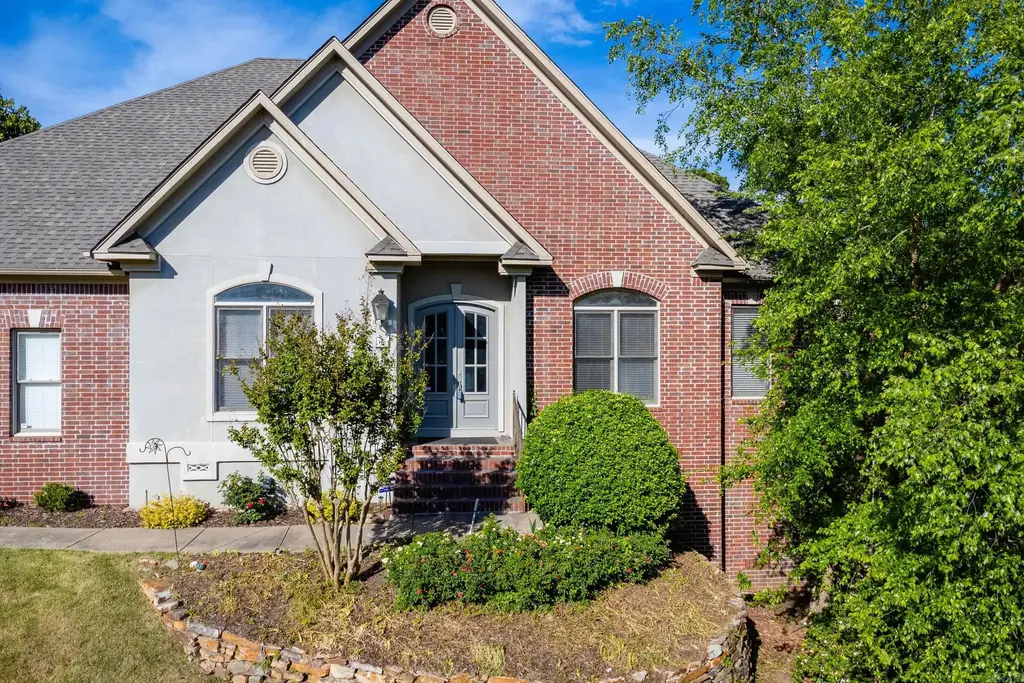 115 Noyant Drive, Little Rock