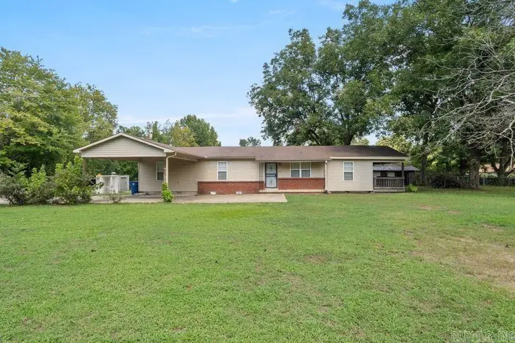 1102 N Lincoln Street, Cabot
