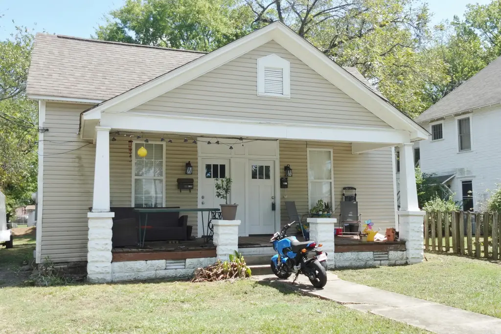 1030 Clifton St., Conway