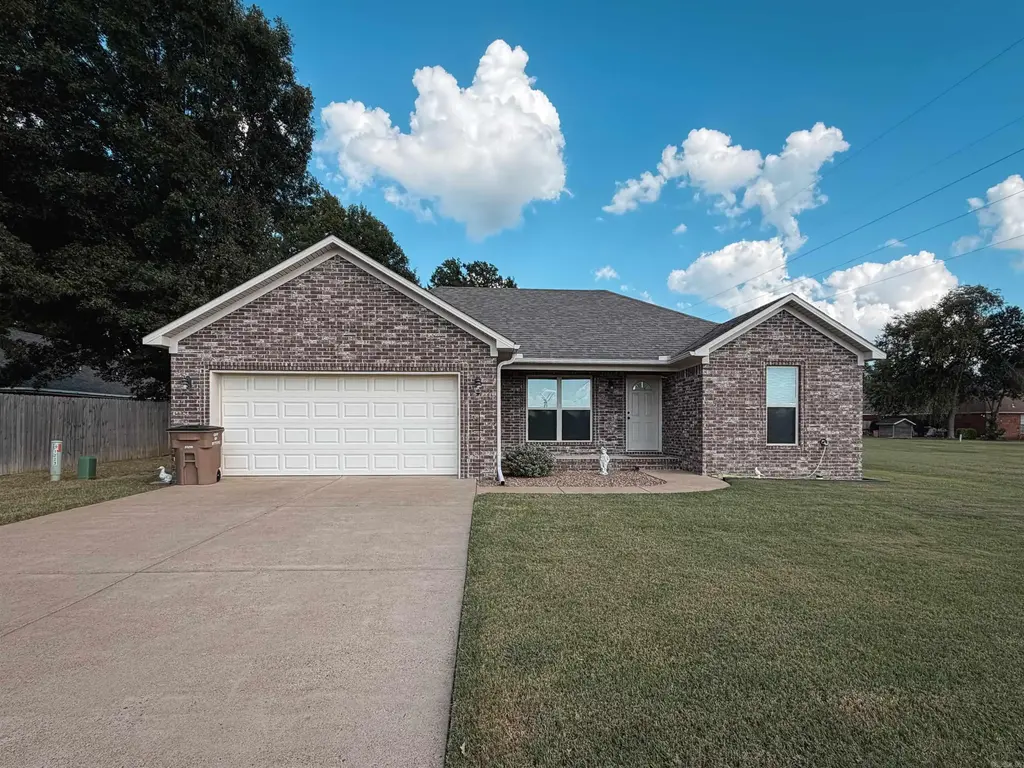 304 Indian Dr, Wynne
