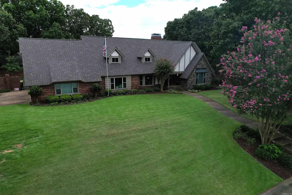 16 Heritage Park Circle, North Little Rock