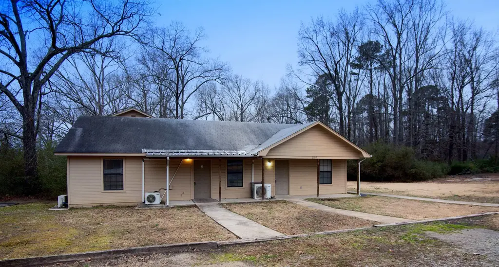 2109 Batesville Pike, Sherwood