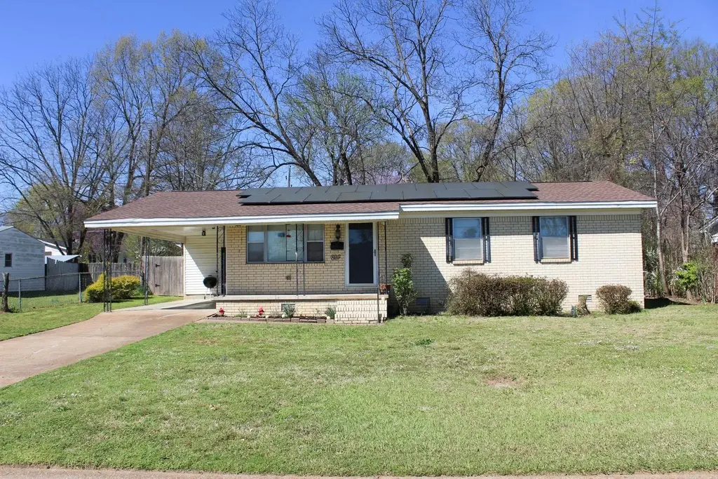 807 S Spring, Searcy