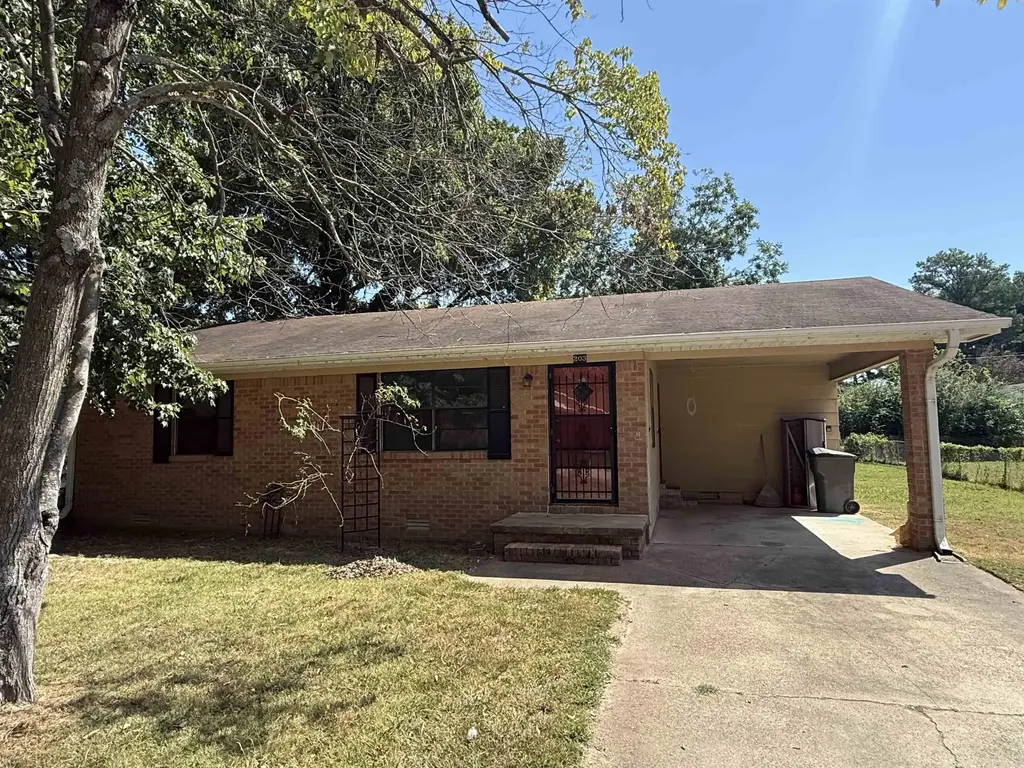203 S 10th Ave, Paragould