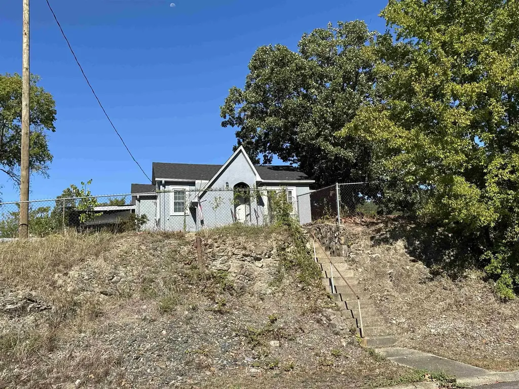 112 Oklahoma St Street, Hot Springs