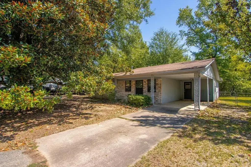 10 Compass Pt, Sherwood