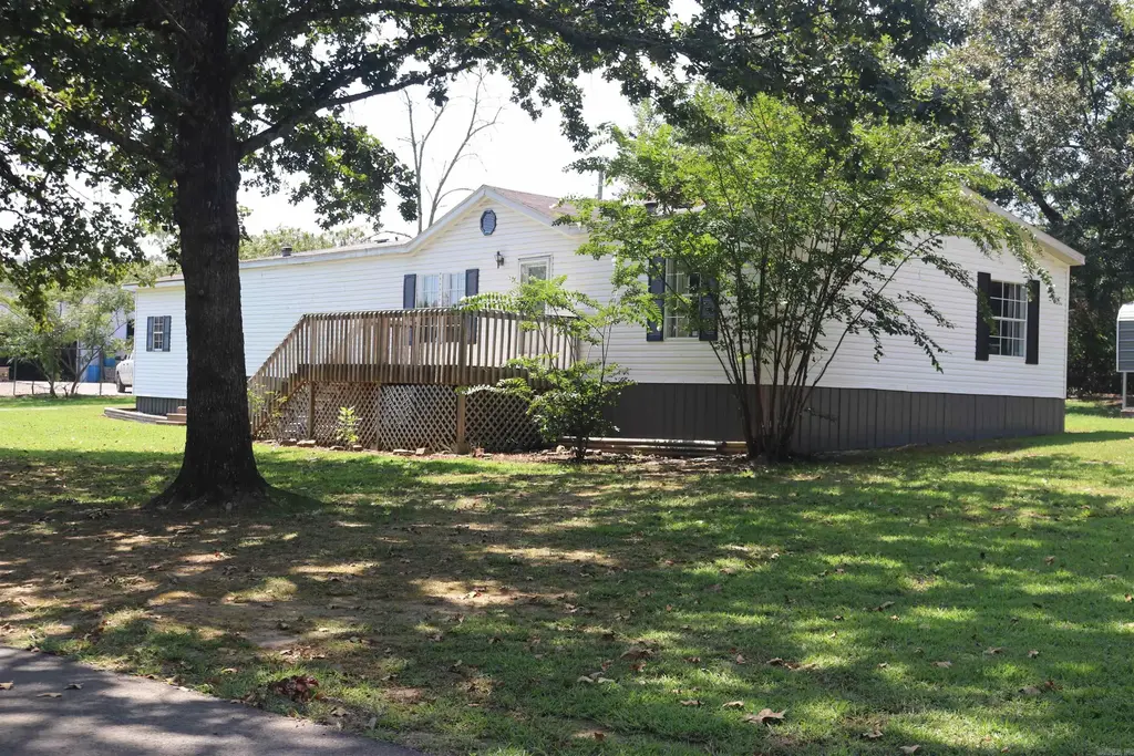 545 H Street, Clinton