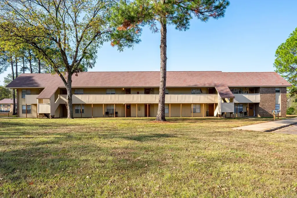 300 W Harding, #205, Morrilton