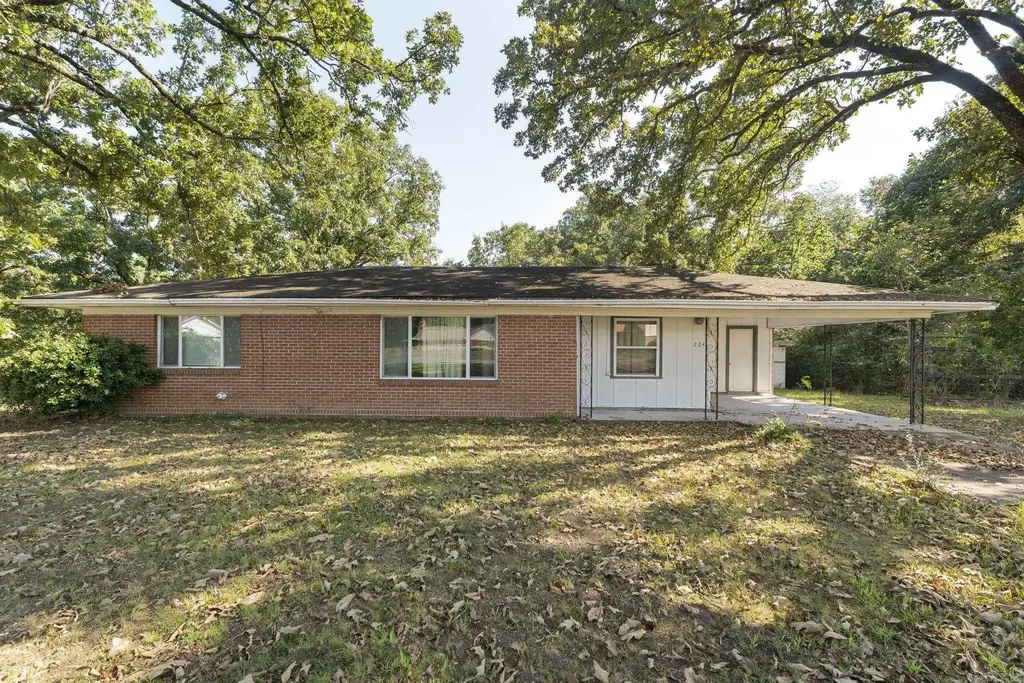 224 Reeves Road, Sherwood