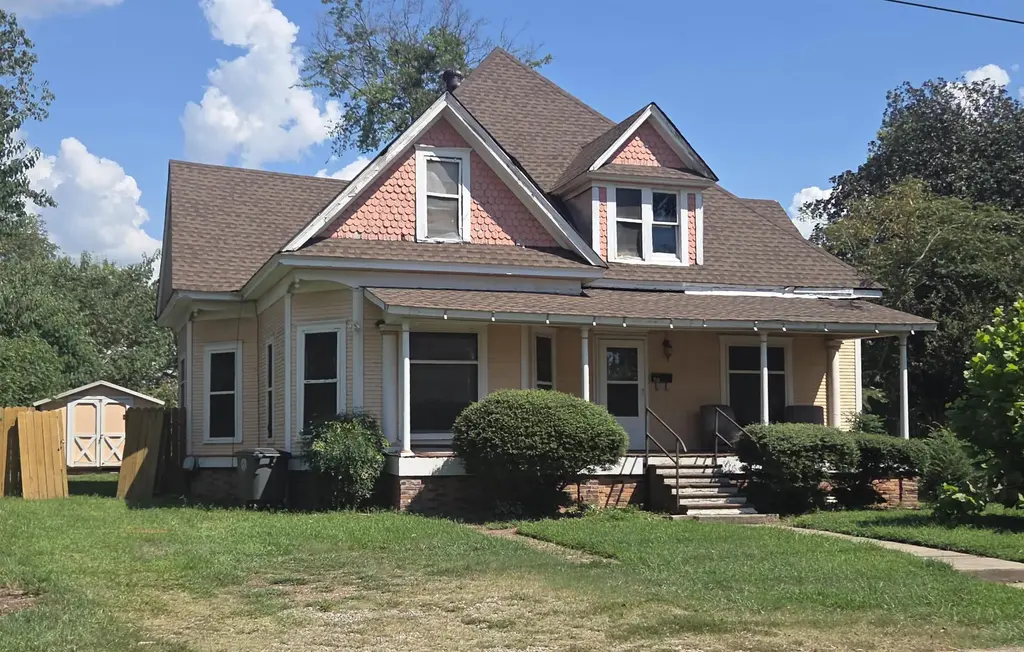 210 S Oak, Searcy