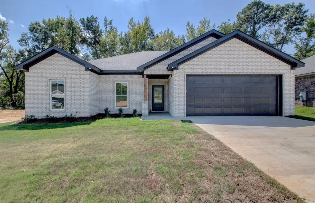 215 Apollo Way, Benton