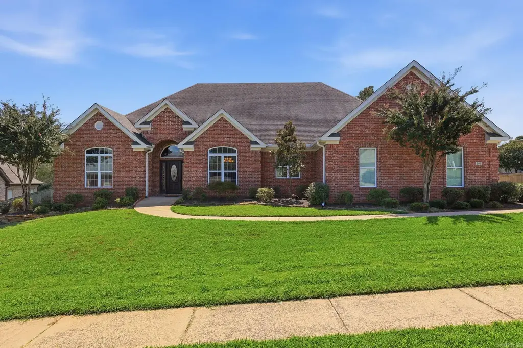 301 Cedar Drive, Bryant