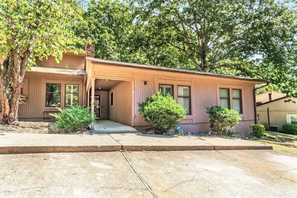 22 Reddina Lane, Hot Springs Village