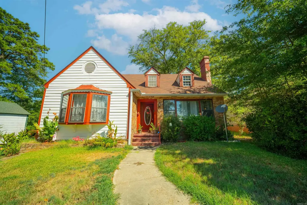 916 Clifton Street, Camden