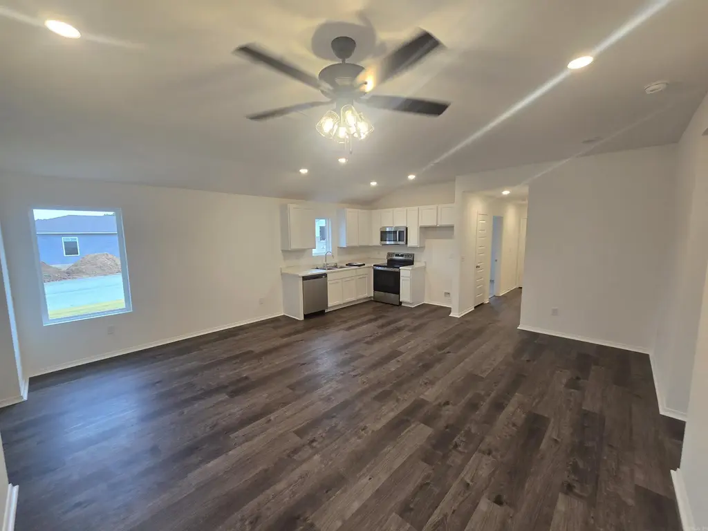 6688 Hollywood Avenue, Benton