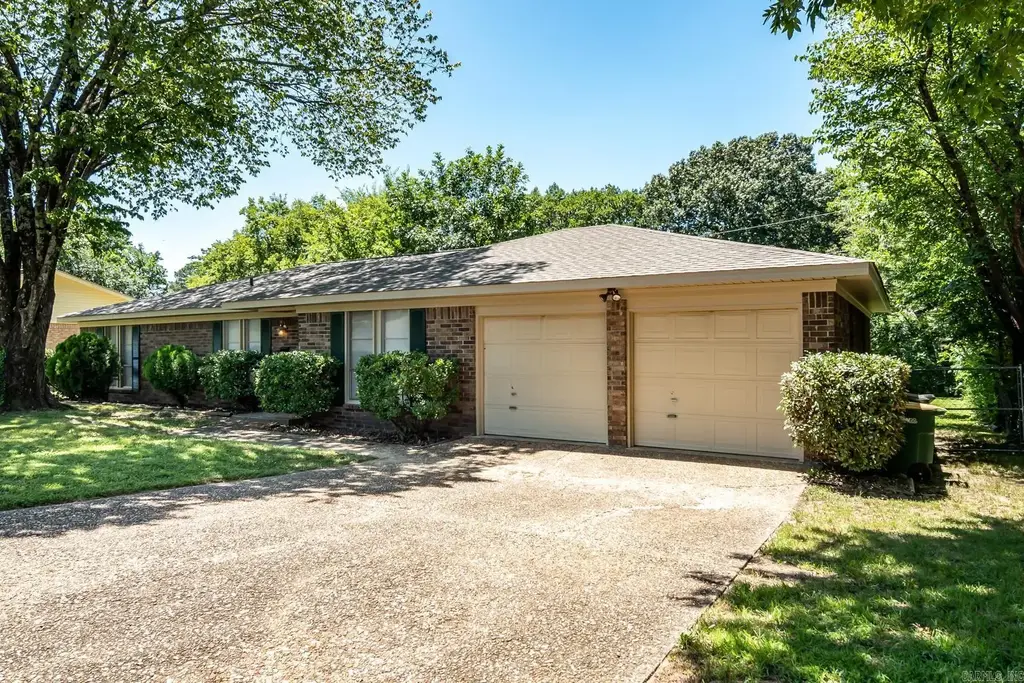 1404 Northwick Court, Little Rock