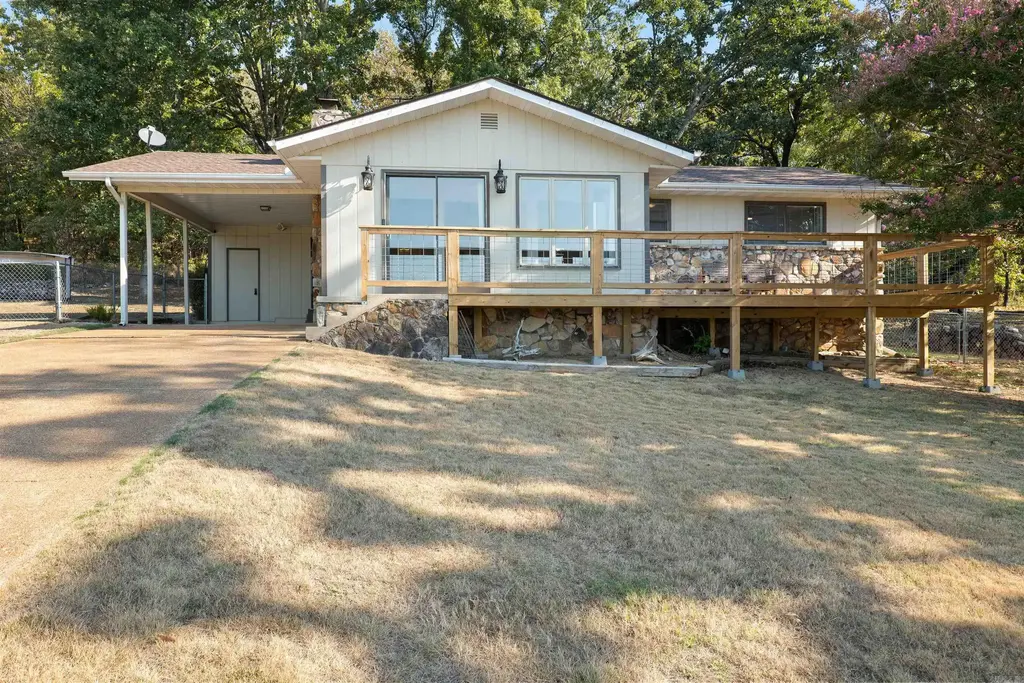 1502 Emerald Cove Dr, Horseshoe Bend