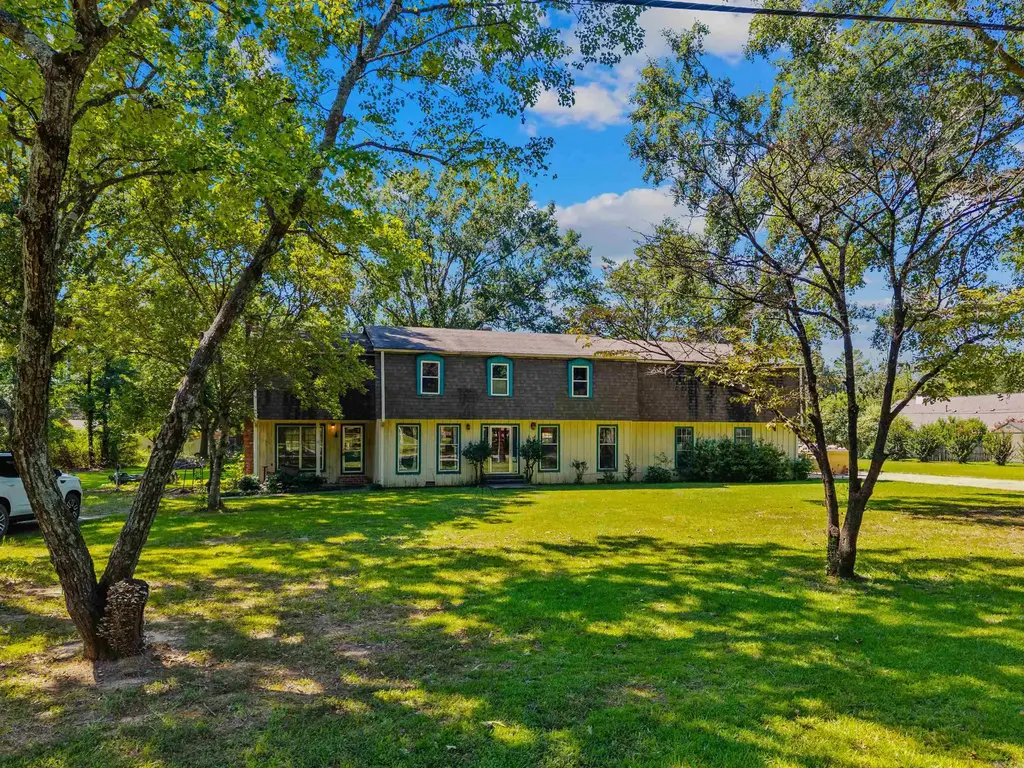 811 Nw Fourth Street, Bryant