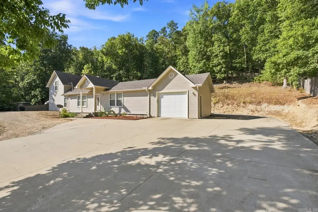14837 Colonel Glenn Roads, Little Rock