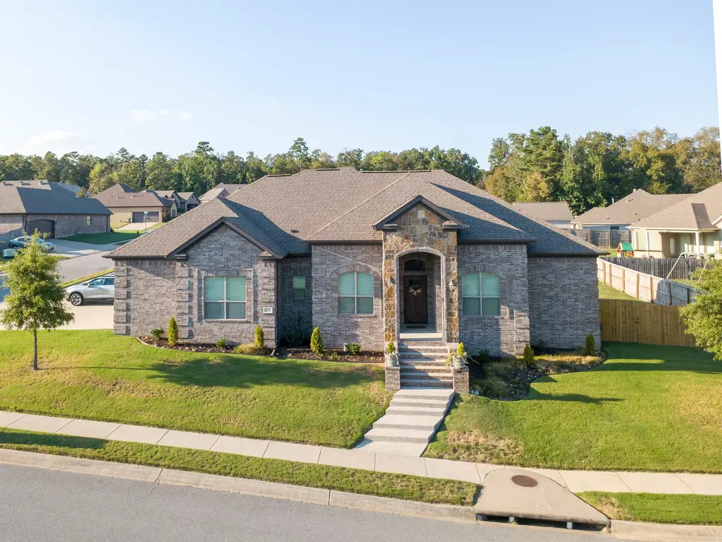 2406 Ramond Lane, Bryant