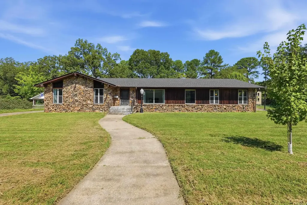 1826 Caldwell Street, Conway