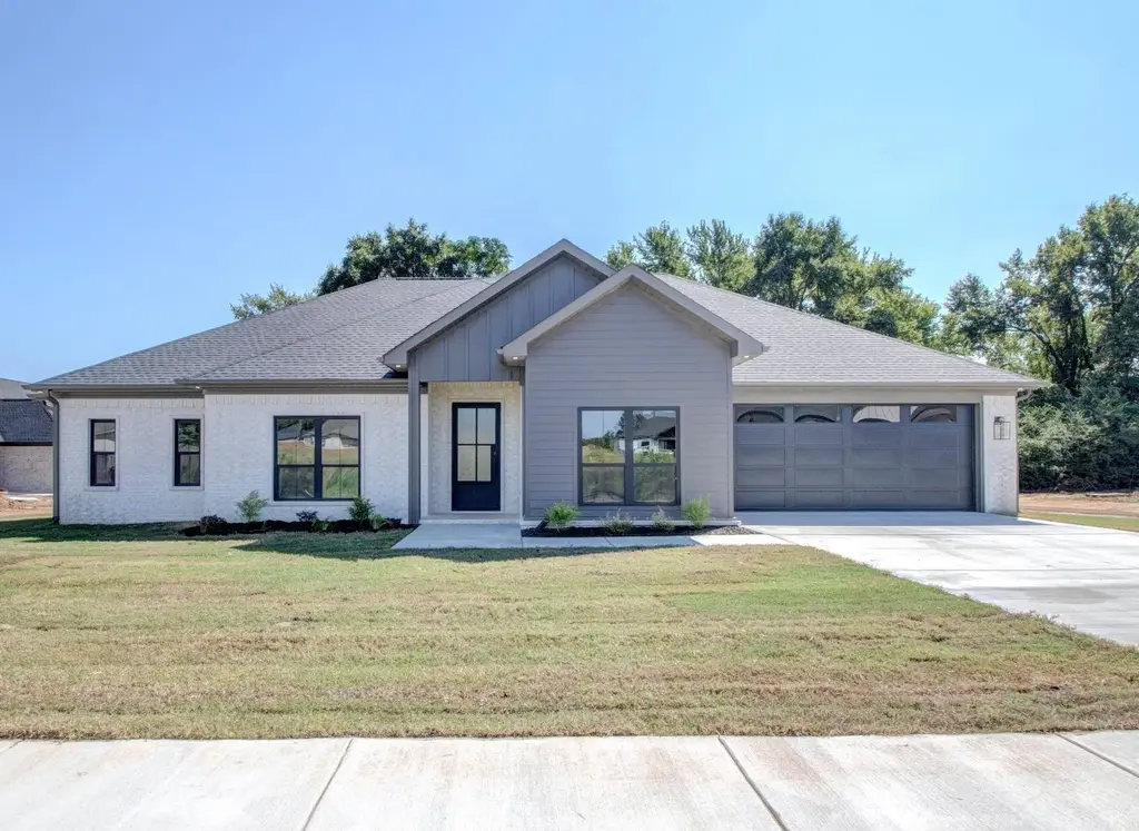 27 Ravell Rd, Cabot