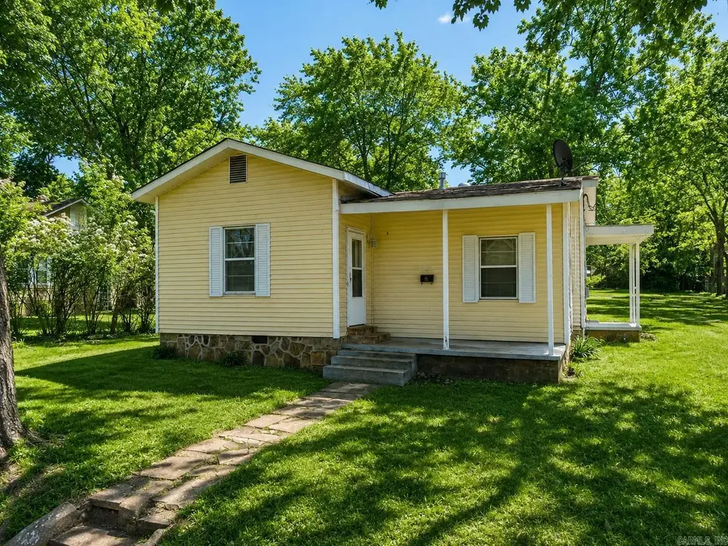 202 N Griffin Street, Morrilton