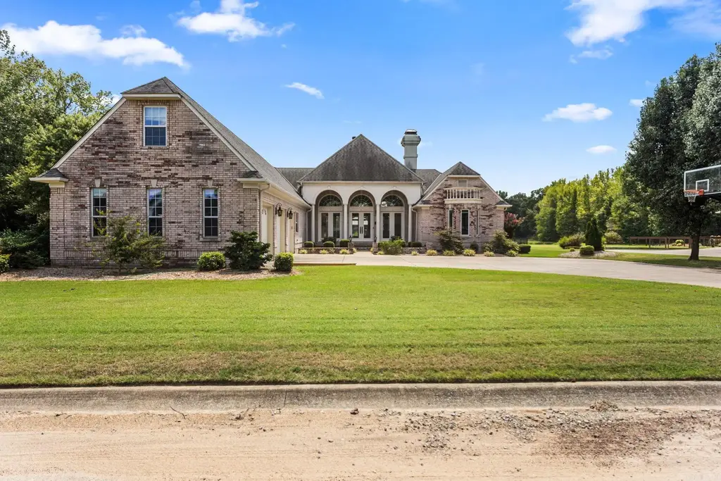 20 Fairway Drive, Cabot