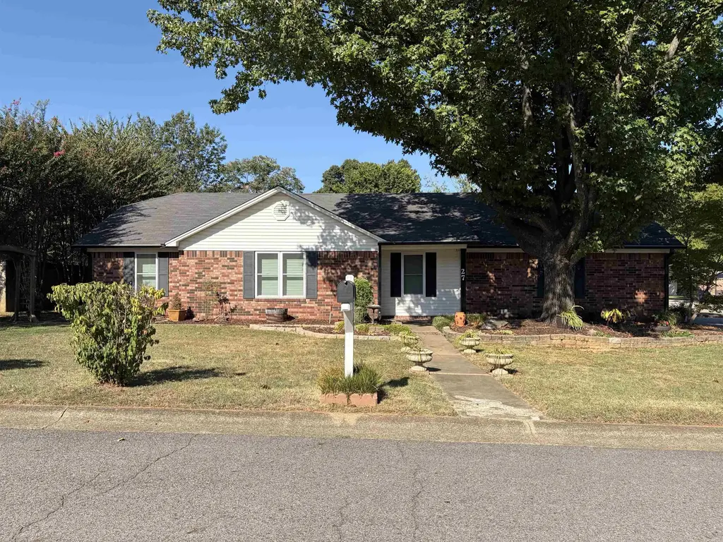 27 Hartwell, Searcy