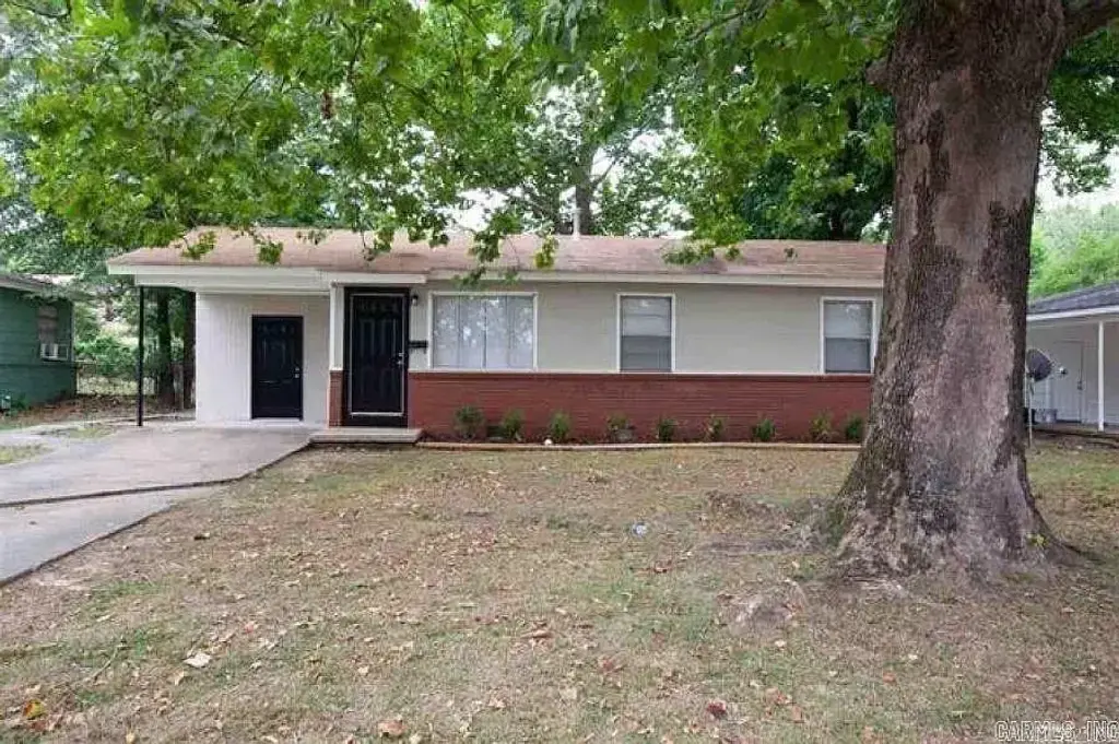 8915 Merrivale Dr Drive, Little Rock