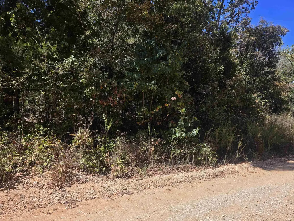 L-1, B-1 Northwood Drive, Highland