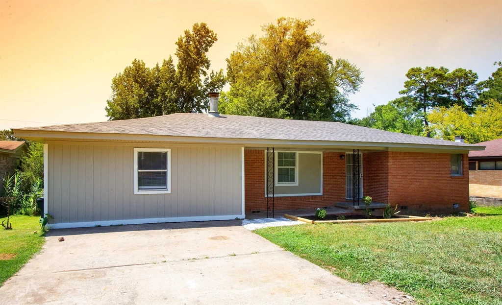 208 Greencrest Drive, Little Rock